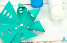 3d Snowflakes Paper Craft Step 6 3d Snowflake Craft 3d snowflakes paper craft|getfuncraft.com