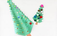 Construction Paper Holiday Crafts Paper Trees construction paper holiday crafts |getfuncraft.com