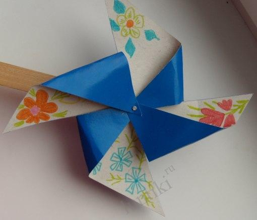Easy Papercrafts Ideas For Kids You Want To Try Crafts For Children How To Make A Rotator From Paper