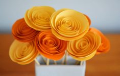 How To Make A Paper Flower Craft As Home Décor How To Make Rolled Paper Flowers