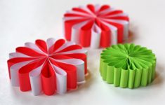 How To Make Christmas Crafts Out Of Paper Easy Diy Christmas Decorations how to make christmas crafts out of paper|getfuncraft.com