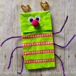 How To Make Paper Purses Crafts Paper Bag Crafts Adorable Love Bug Puppet A Great Valentines Day Craft Or Activity For Kids 3 how to make paper purses crafts |getfuncraft.com