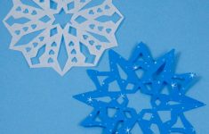 Magical Paper Snowflake Craft Ideas For Your Home Easy Way To Make Paper Snowflakes Friday Fun Aunt