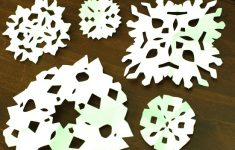 Magical Paper Snowflake Craft Ideas For Your Home Kids Craft Paper Snowflakes Carson Tahoe Health
