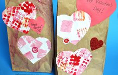 Paper Bag Valentine Crafts Creative Painting Techniquie For Valentines Gift Bags paper bag valentine crafts |getfuncraft.com