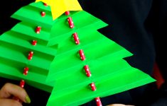 Paper Christmas Crafts Accordion Paper Christmas Tree Craft paper christmas crafts|getfuncraft.com
