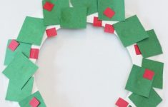 Paper Christmas Crafts Paper Plate Wreath 5 paper christmas crafts|getfuncraft.com