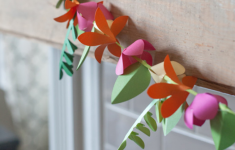 Paper Craft Making Flower Lei Lia Griffith 2 Feature 1 paper craft making|getfuncraft.com