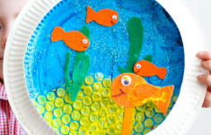 Paper Plate Octopus Craft Goldfish Bowl 1 paper plate octopus craft |getfuncraft.com