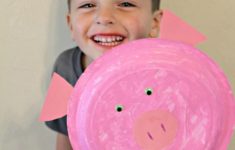 Paper Plate Pig Craft Pig Paper Plate Inspired By Peppa Pig paper plate pig craft|getfuncraft.com