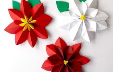Paper Poinsettia Craft Accordion Paper Flower How To paper poinsettia craft|getfuncraft.com