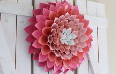 Paper Wreath Craft Paper Wreath By Blooming Homestead3 paper wreath craft|getfuncraft.com