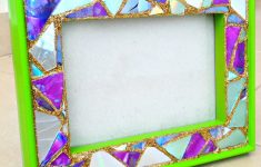 Reuse an Old CD into CD DIY Crafts Make A Mosaic Frame From Old Cds Diy Crafts Guidecentral Youtube