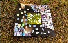 Reuse an Old CD into CD DIY Crafts Mosaic Cd Mirror A Wall Mirror Version Ada B